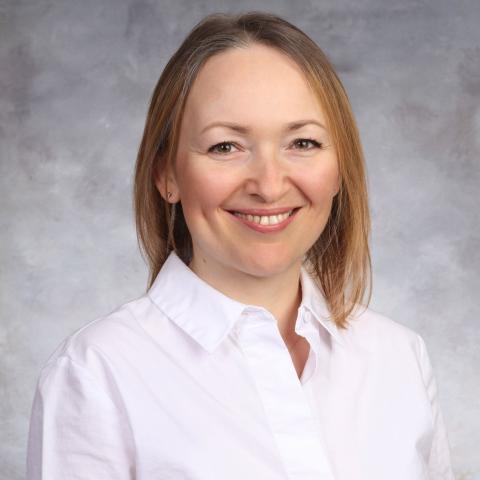 Profile photo of Dr. Olesya Telenko, 
